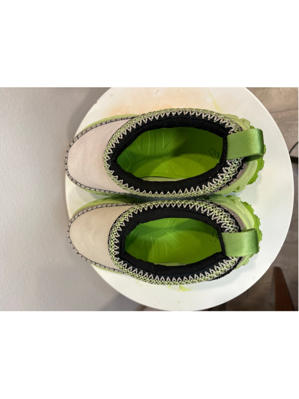 UGG Venture Daze Platform Slip-On Clogs Lime Green Suede Women’s US 6 - Picture 3 of 9